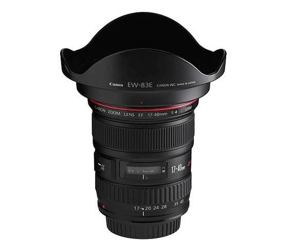 Canon EF 17-40mm f/4 L USM + EW-83E zonnekap