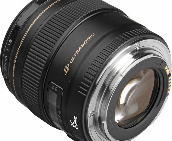 Canon EF 85mm f/1.8 USM