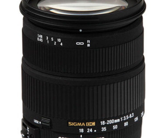 Sigma 18-200mm f/3.5-6.3 DC OS (voor Canon)