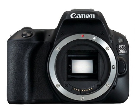 Canon EOS 200D